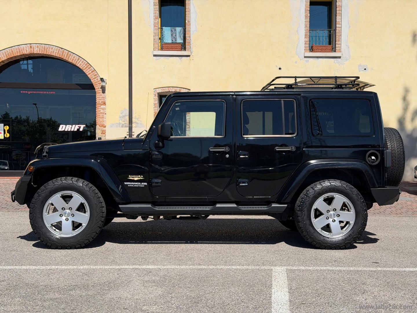 Wrangler Unlimited 2.8 CRD Sahara A. - immagine 8
