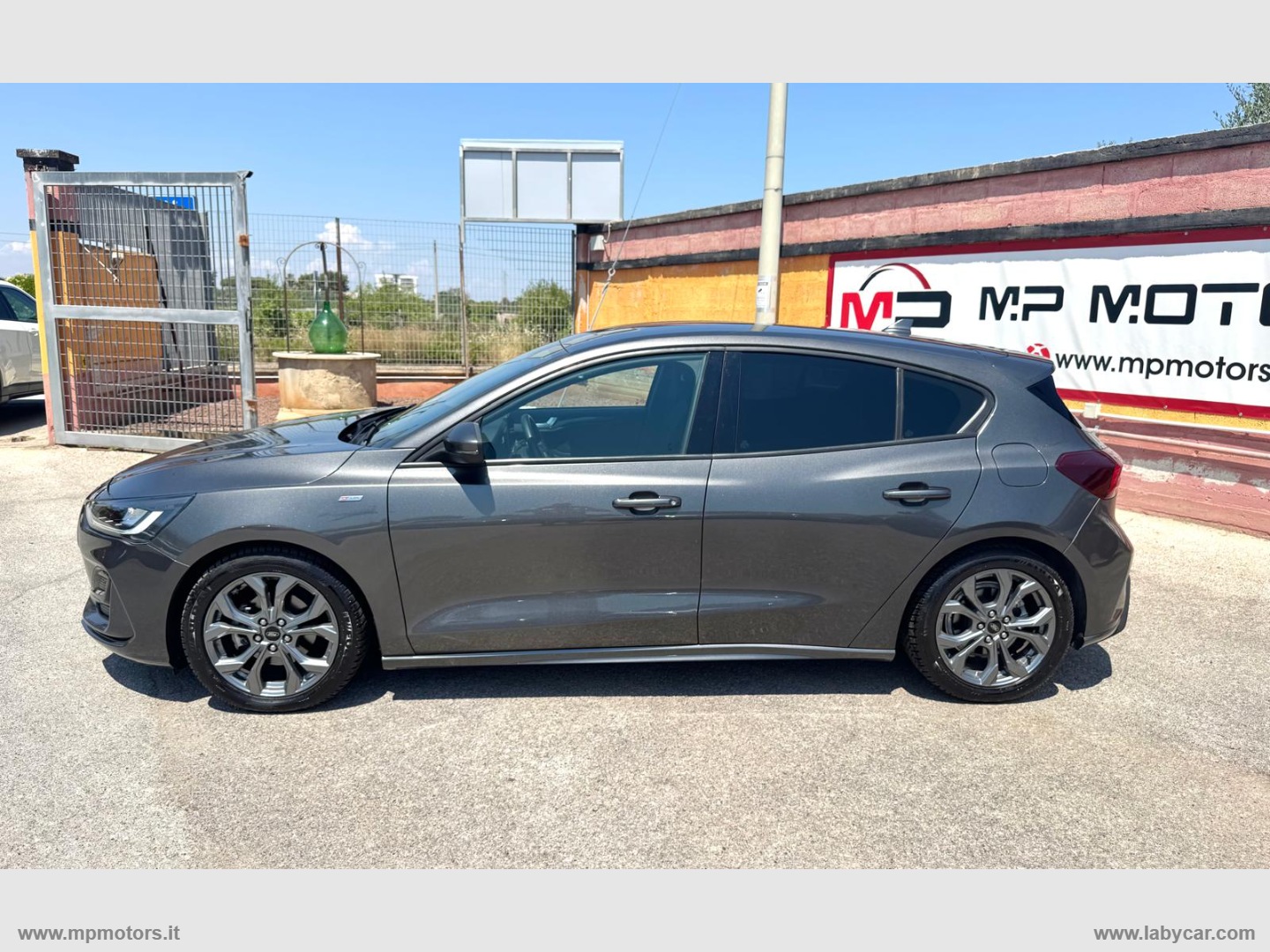 FOCUS ST-LINE 1.5 EcoBlue 115CV AUTOMATICA - immagine 8