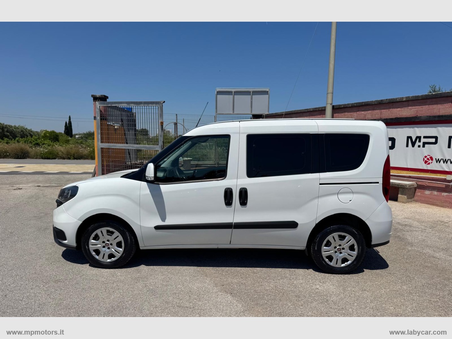 DOBLO COMBI LOUNGE 1.6 MJ 105CV AUTOCARRO - immagine 8