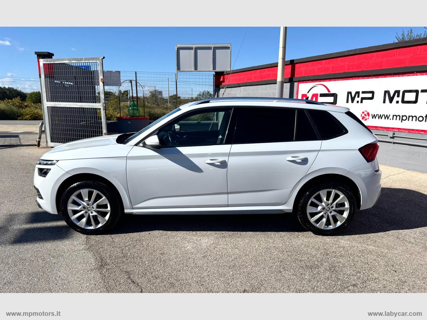 KAMIQ STYLE DSG 1.0 TSI 110CV AUTOMATICA - immagine 8