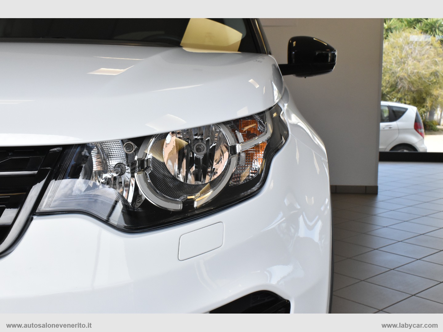 Discovery Sport 2.2 TD4 SE - immagine 8