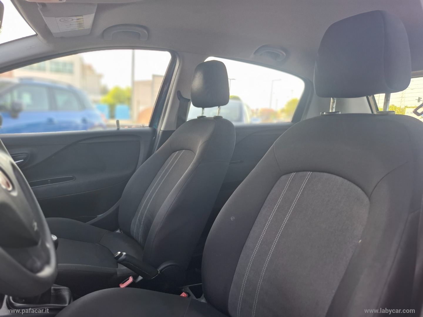 Punto 1.4 8V 5p. Natural Power Lounge - immagine 8