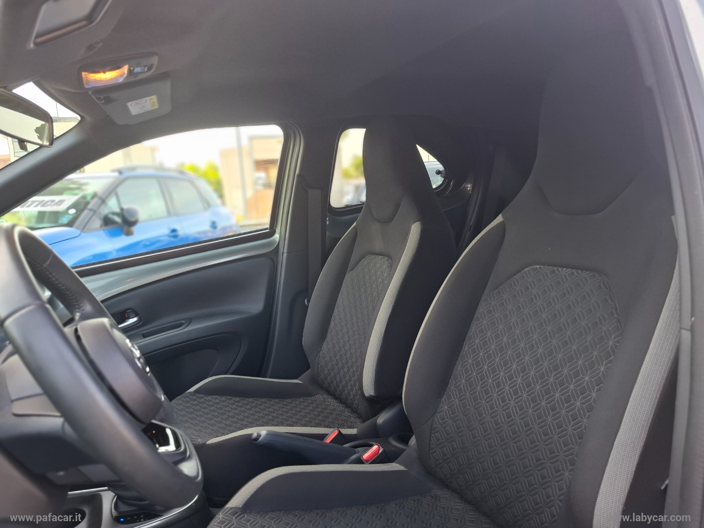 Aygo X 1.0 VVT-i 72 CV 5p.LoungeAirS-CVT - immagine 8