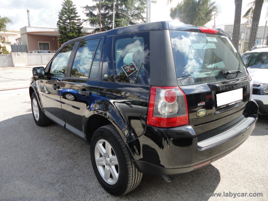 Freelander 2.2 TD4 S.W. SE - immagine 8