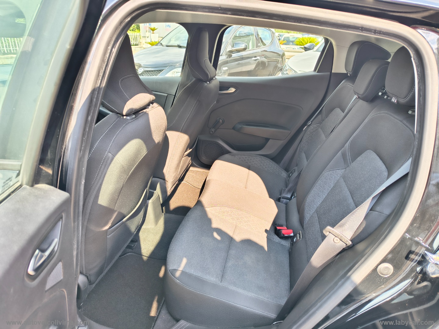Clio TCe 100 CV GPL Business - immagine 8