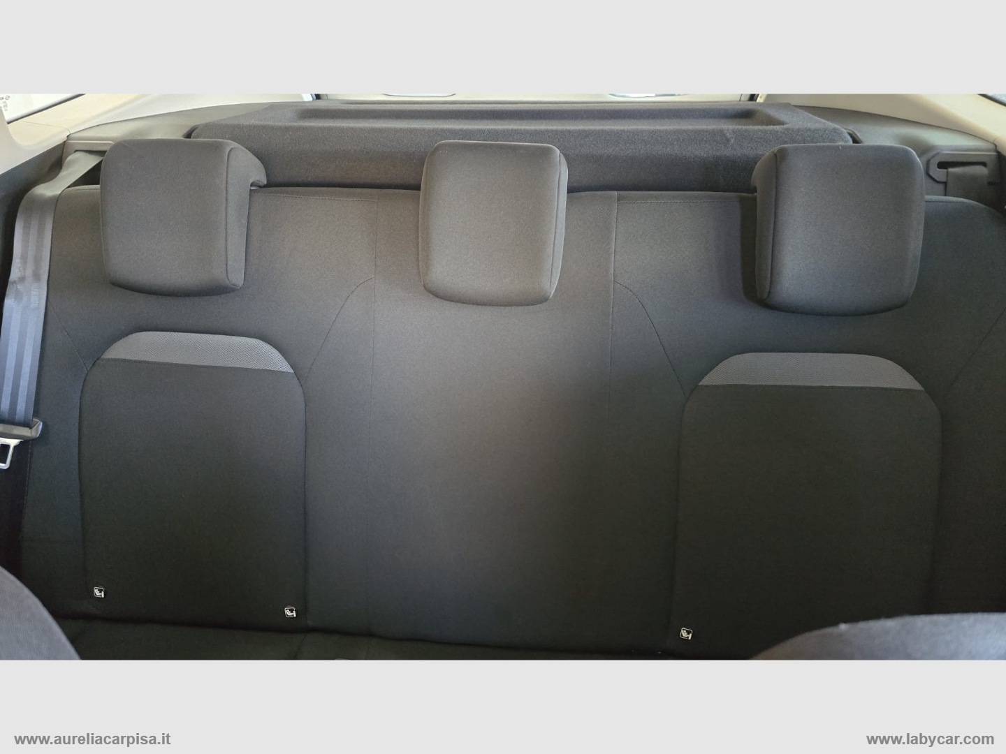 Duster 1.0 TCe 100CV ECO-G 4x2 Essential - immagine 8