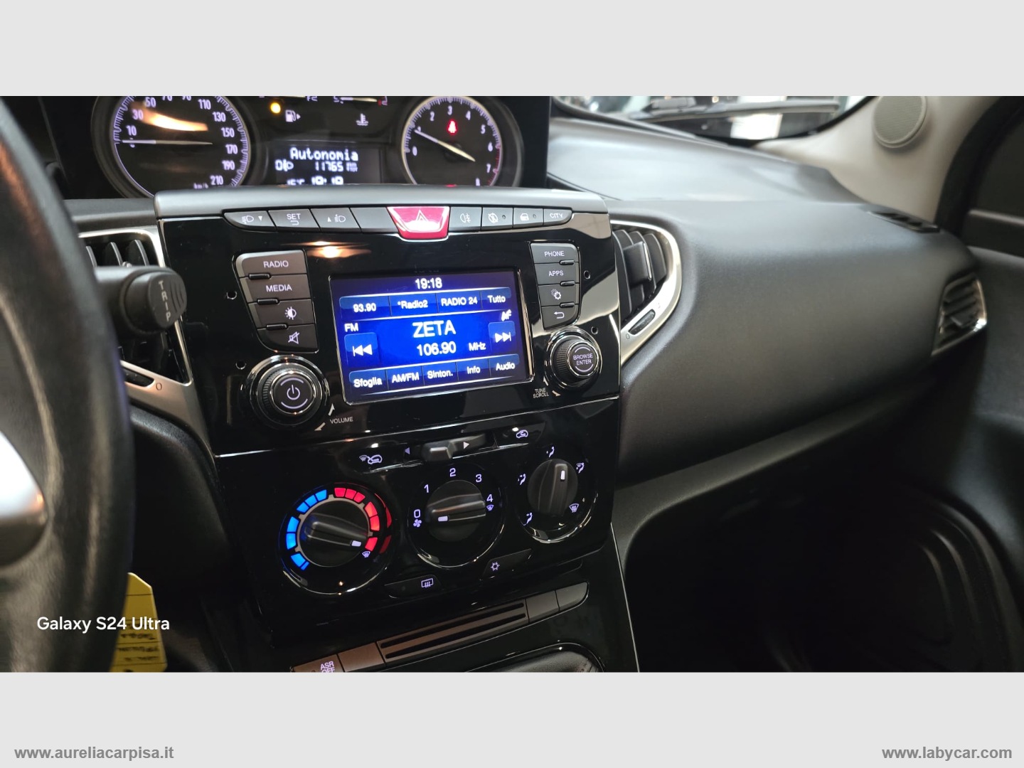 Ypsilon 1.2 69 CV 5p. S&S Gold GPL - immagine 8