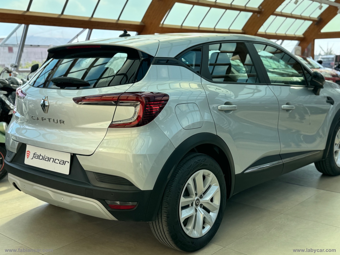 Captur 1.5 Blue dCi 115ch Business EDC - immagine 8