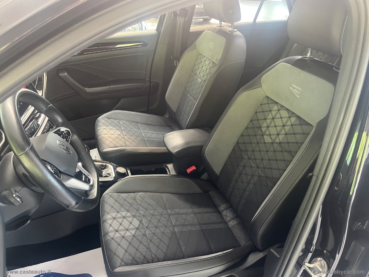 T-Roc 2.0 TDI SCR 150CV DSG 4MOT. R-Line - immagine 8