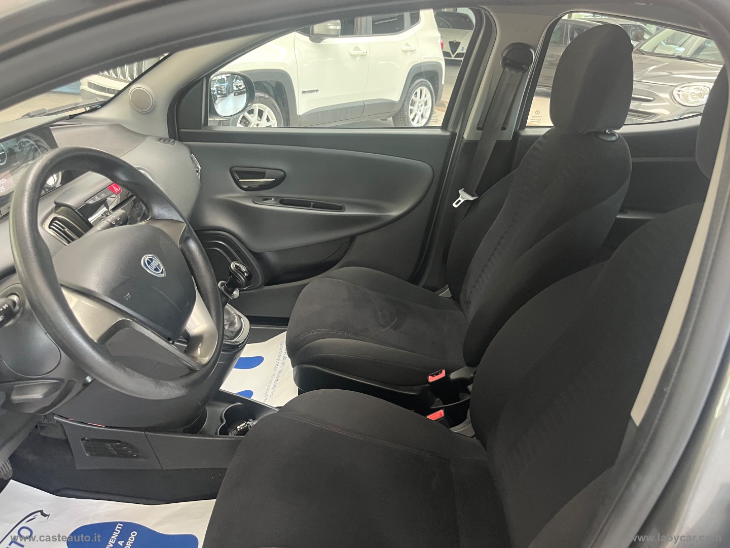 Ypsilon 1.2 69 CV 5p. Gold CON 56900 KM - immagine 8