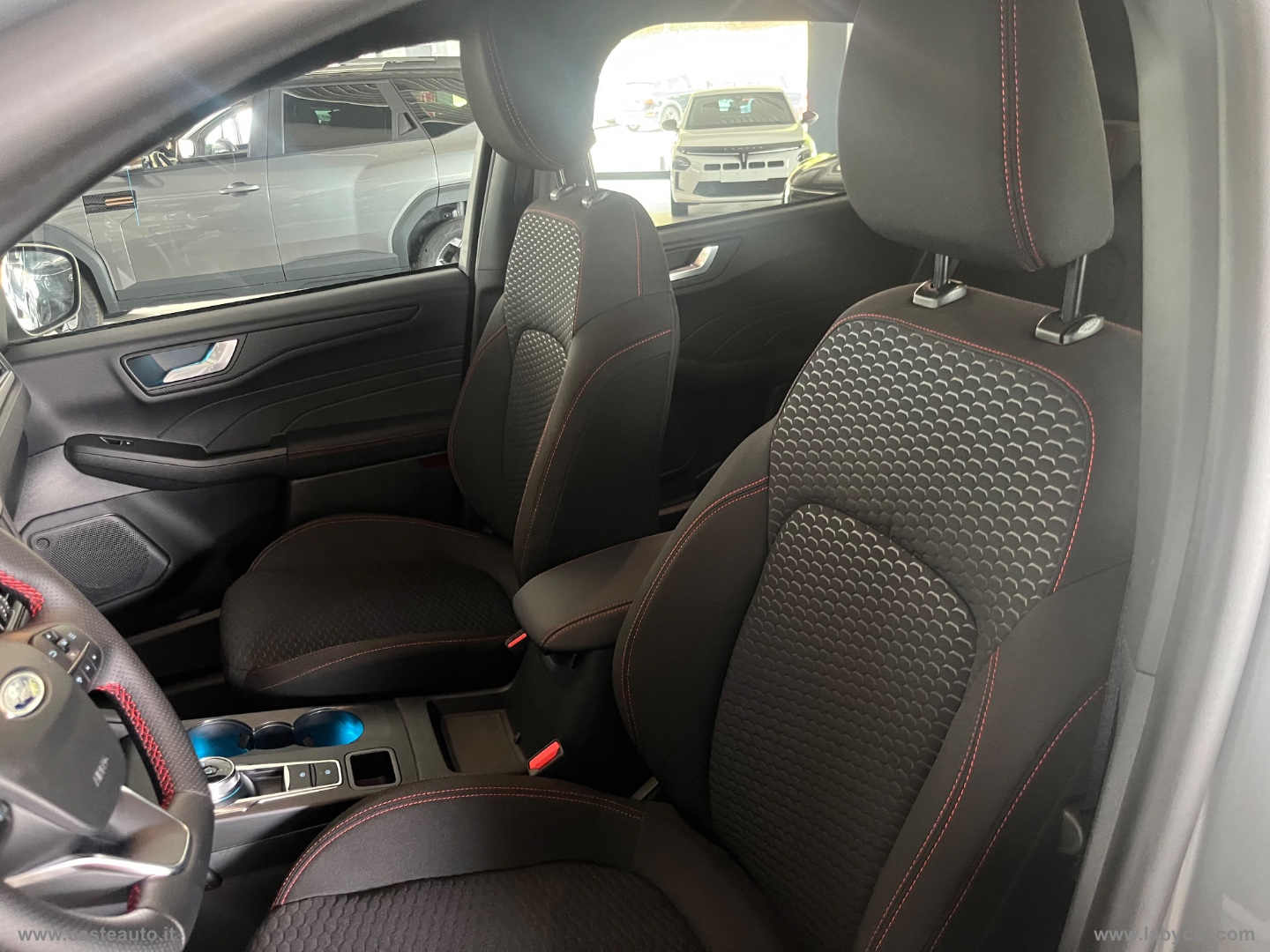 Kuga 2.5 FHEV 180 CV CVT 2WD ST-Line PRONTA CONSEGNA - immagine 8