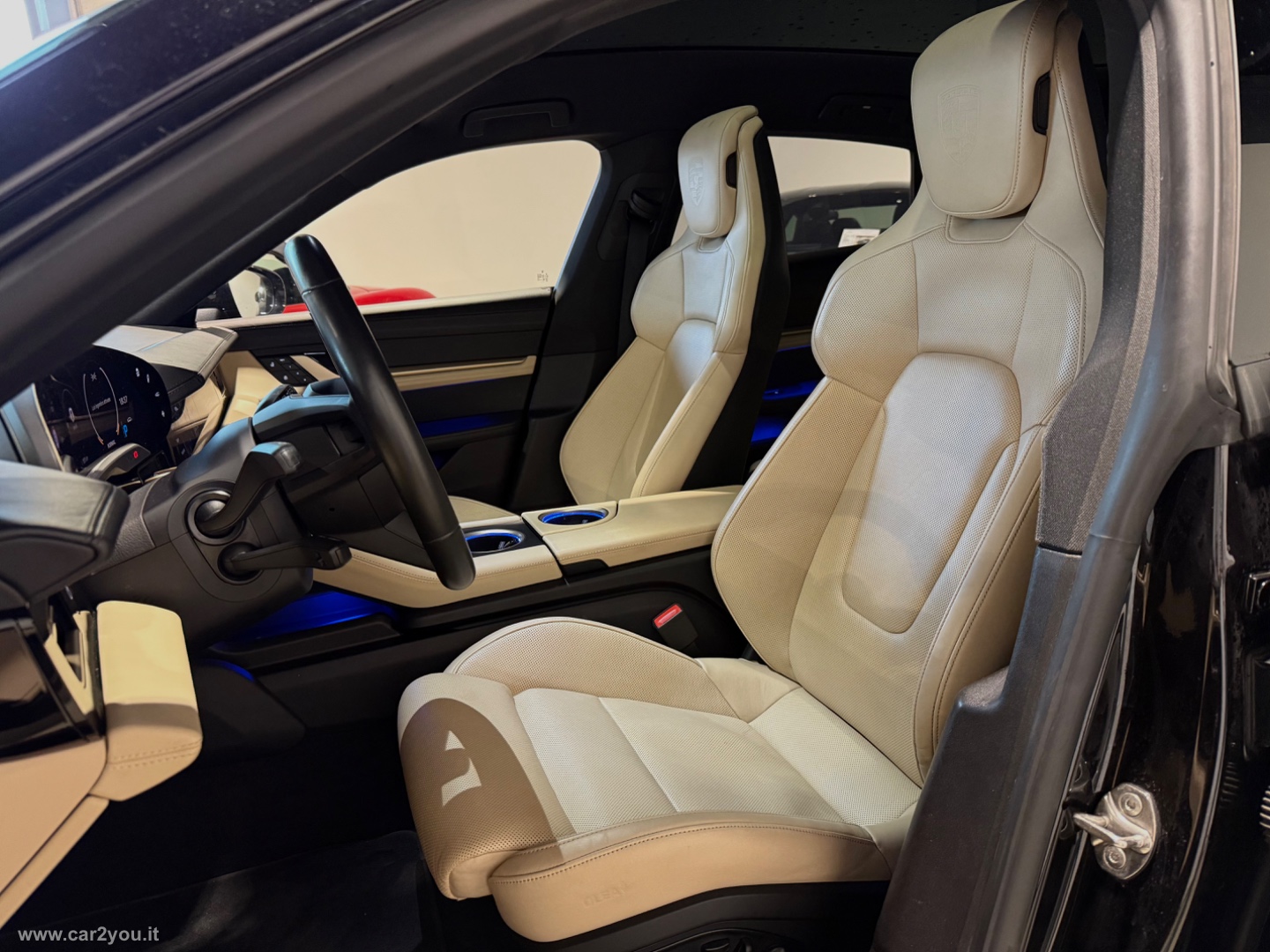 Taycan 4 Cross Turismo - immagine 8