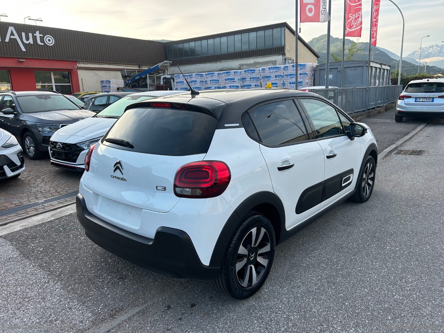 C3 PureTech 83 S&S Shine VERNICE BICOLORE - BIANCO/TETTO NERO - immagine 8