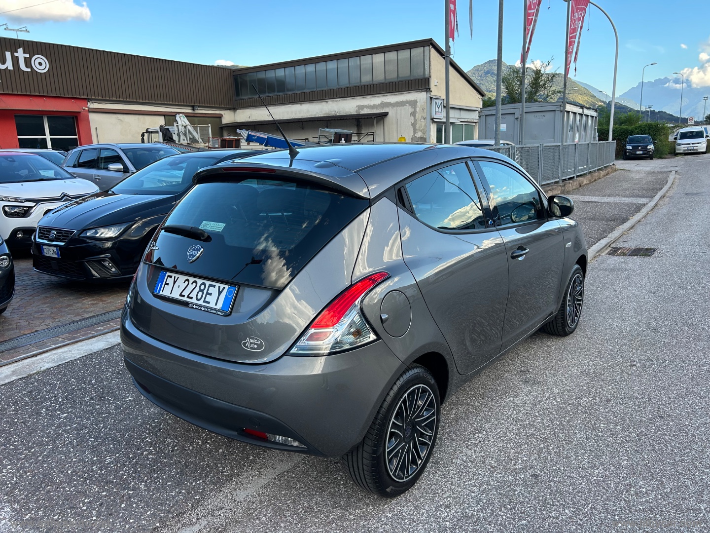 Ypsilon 1.2 69 CV 5p. S&S Elefantino Blu - immagine 8