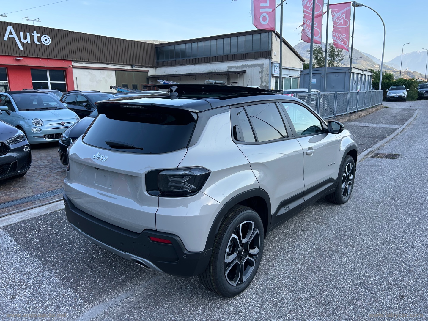 Avenger 1.2 Turbo 110CV e-Hybr. Summit VERNICE BICOLORE GRIGIO STONE/TETTO NERO - immagine 8