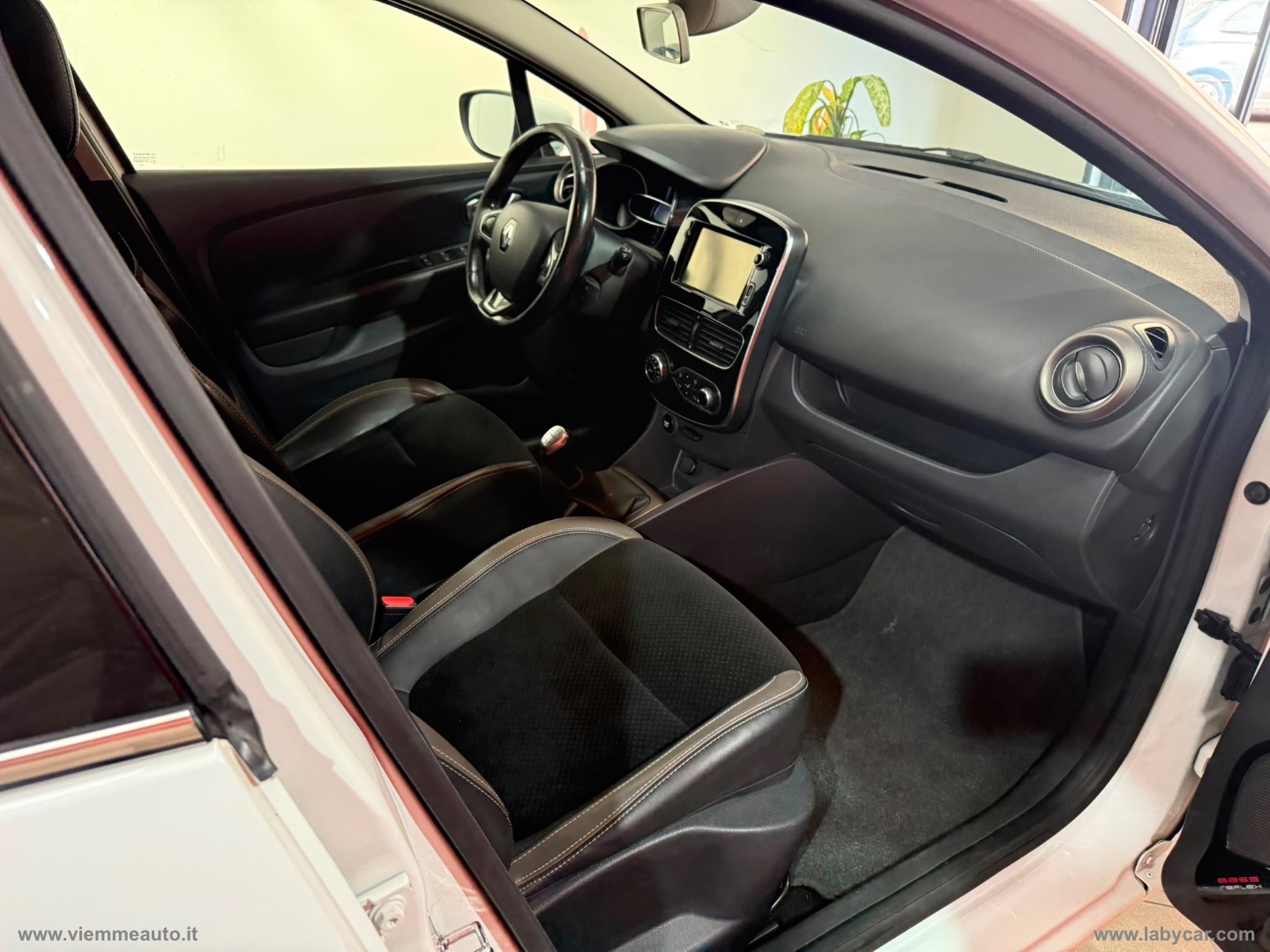 Clio Sporter dCi 8V 90CV S&S Energy Exc. - immagine 8