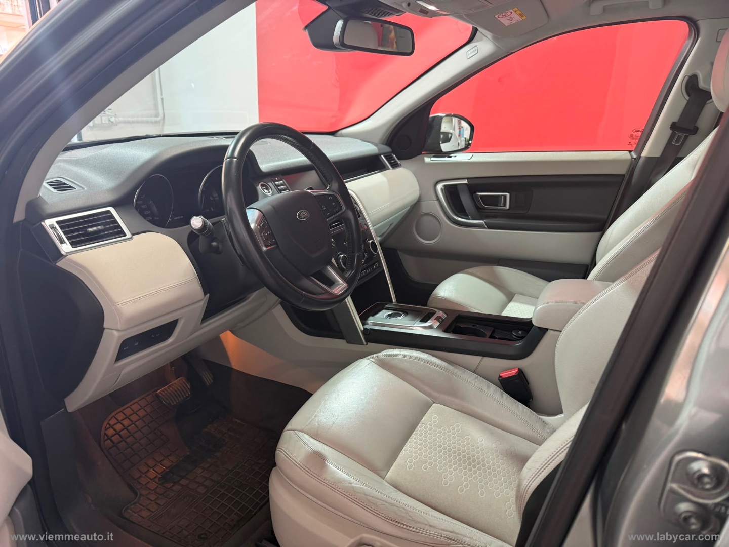 Discovery Sport 2.2 TD4 HSE Luxury - immagine 8