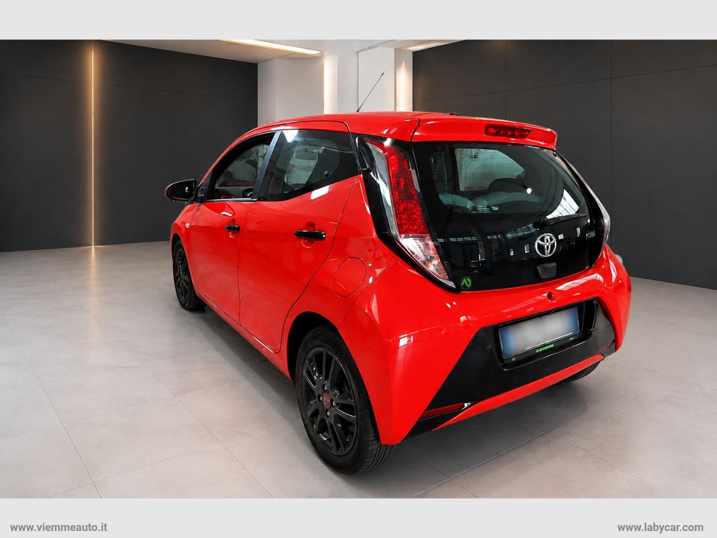 Aygo 1.0 VVT-i 69 CV 5p. x-cite - immagine 8