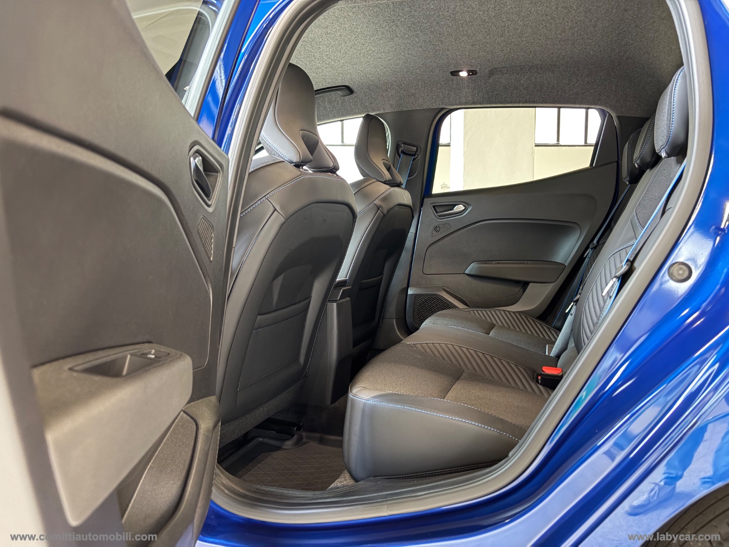 Clio Full Hybrid E-Tech 145 CV E. Alpine - immagine 8