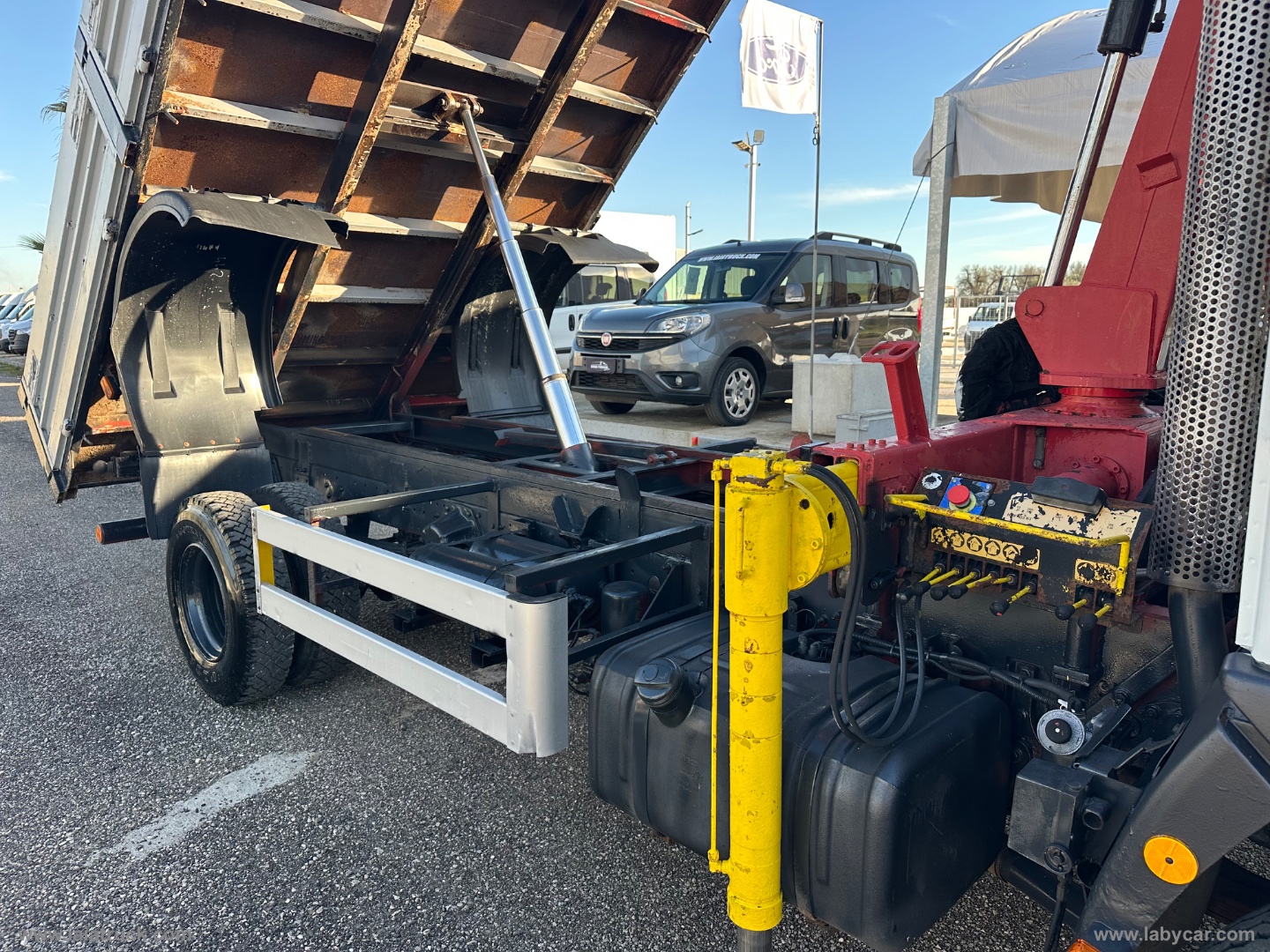 EUROCARGO TECTOR 75E15 RIBALTABILE CON GRU-PINZA ROTANTE - immagine 8