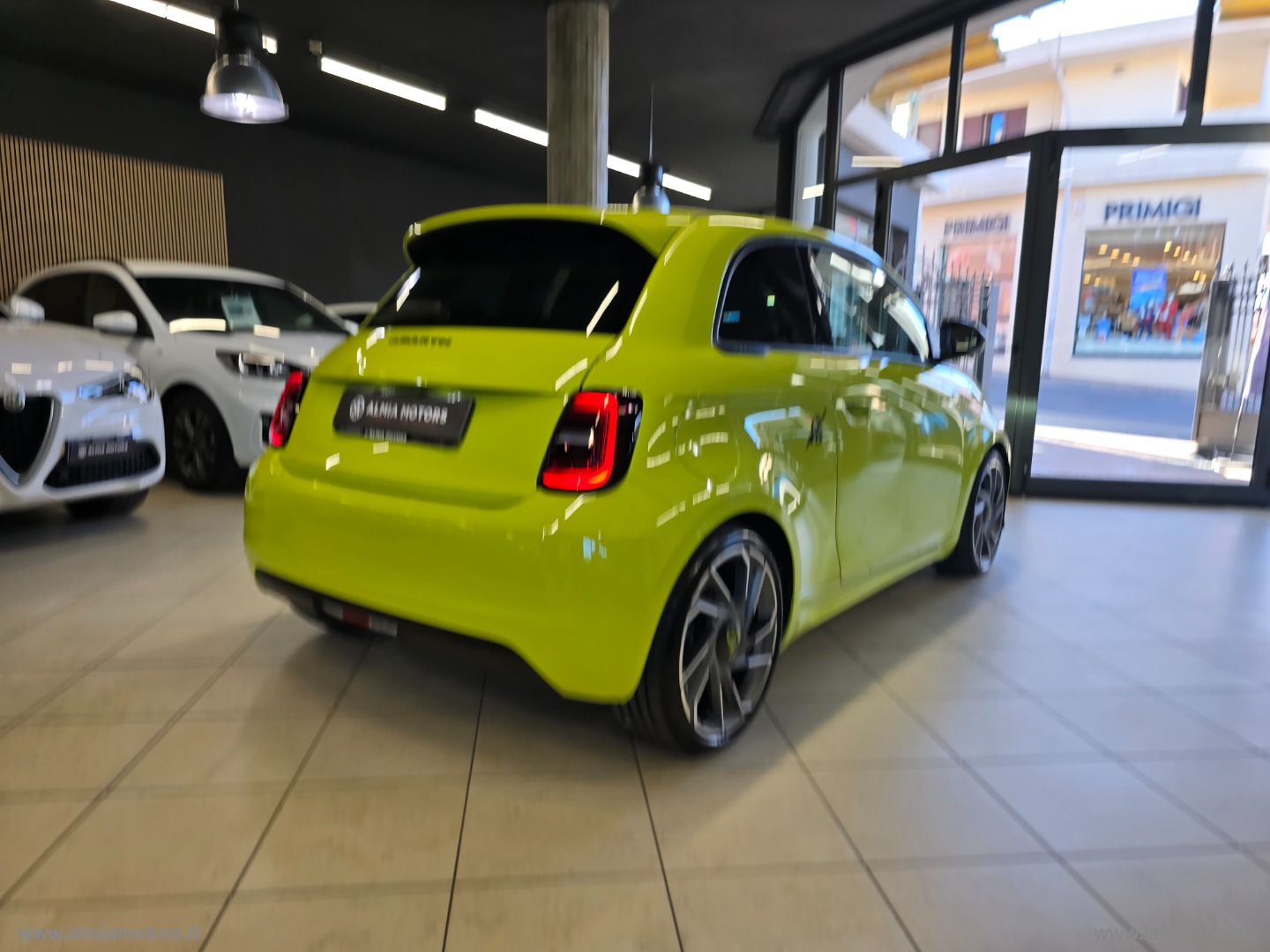 500e Turismo - immagine 8