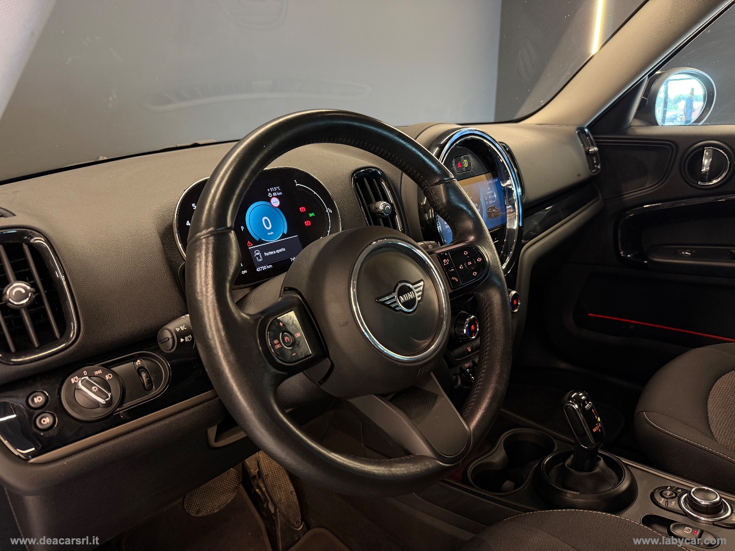 Mini Cooper D Essential Countryman - immagine 8