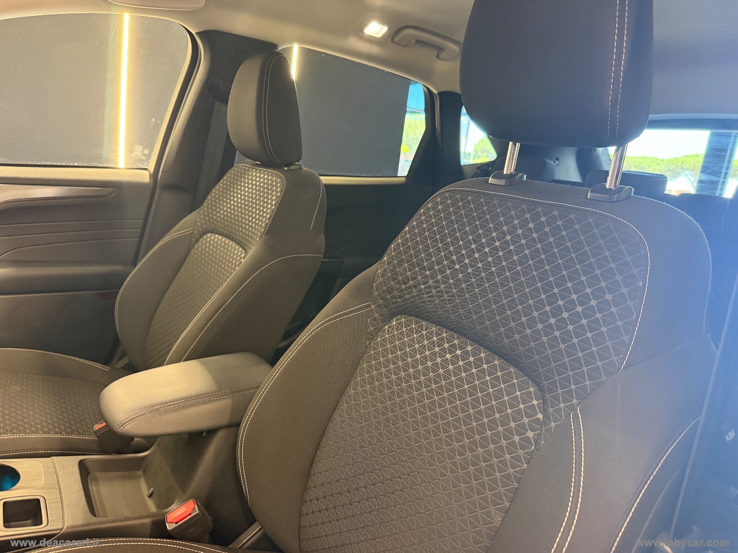 Kuga 2.5 PHEV 243 CV CVT 2WD Titanium - immagine 8