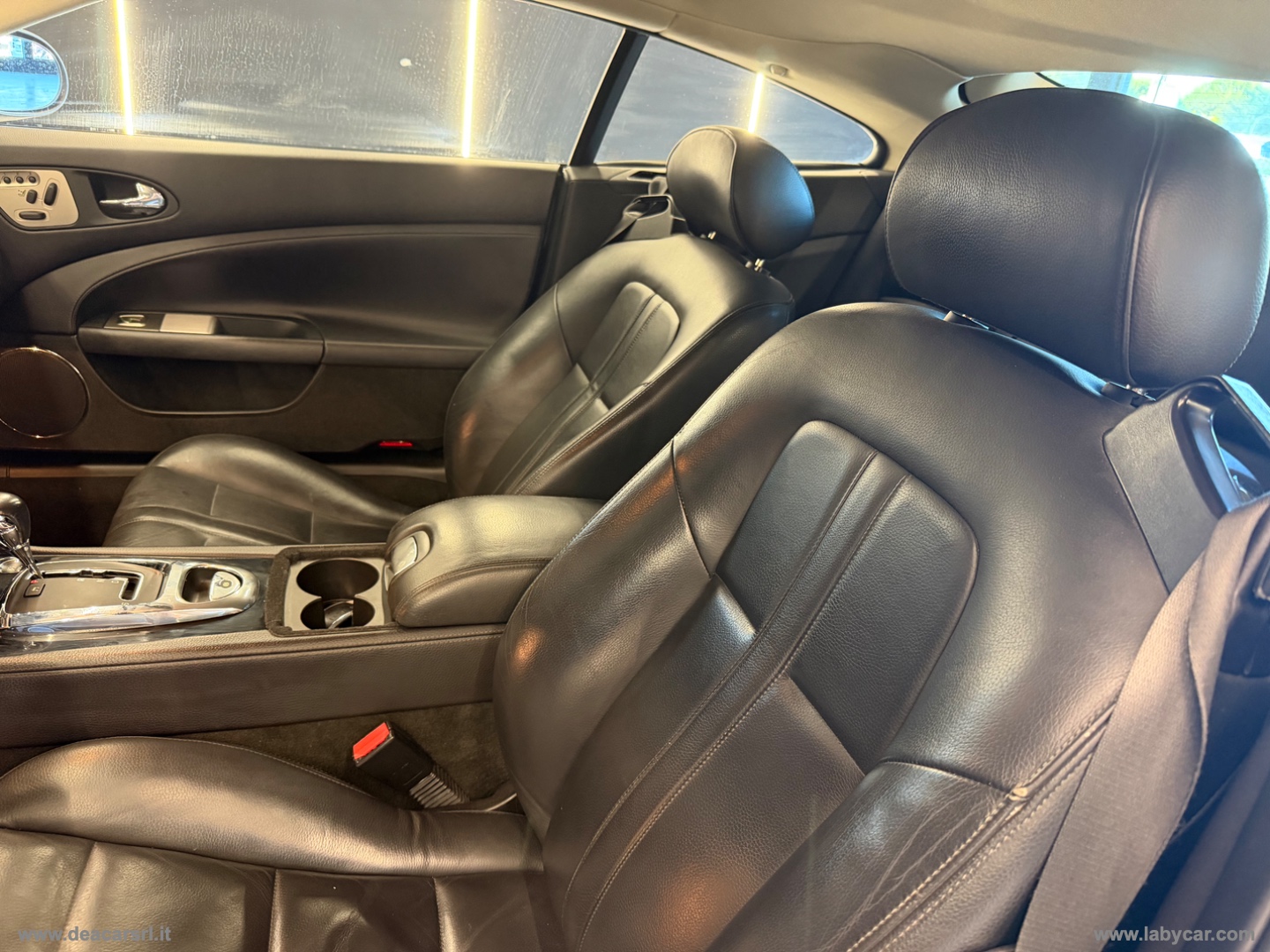 XK 4.2 V8 Coupé - immagine 8