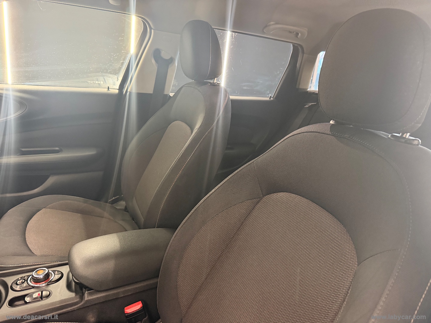 Mini Cooper D Business Clubman Aut. - immagine 8