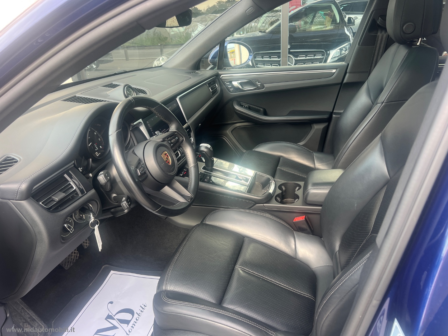 Macan 2.0 TETTO 21 CAMERA FULL - immagine 8