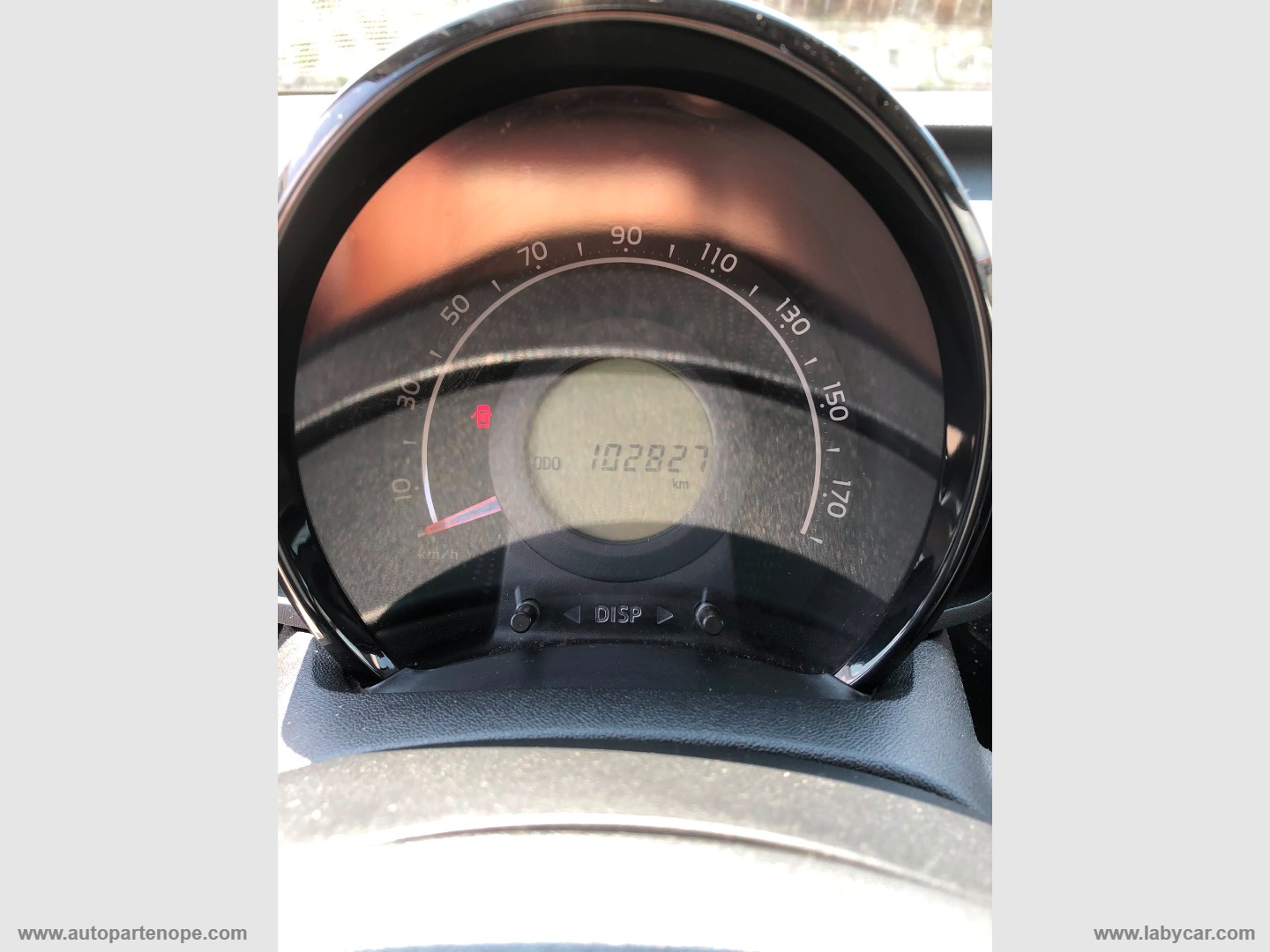 Aygo Connect 1.0 VVT-i 72 CV 5p. x-play - immagine 8
