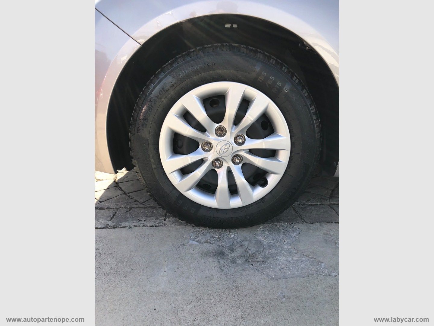 ix20 1.4 90 CV Econext Comfort - immagine 8