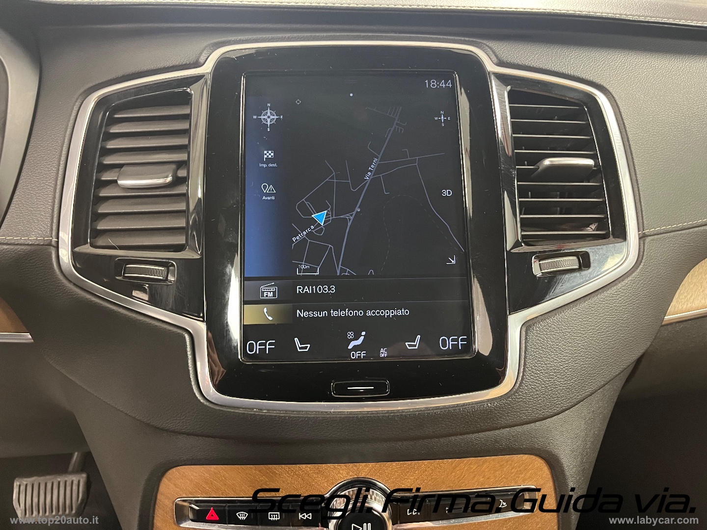 XC90 D5 AWD Geartronic Inscription|TOTAL BLACK|PELLE TOTALE - immagine 8