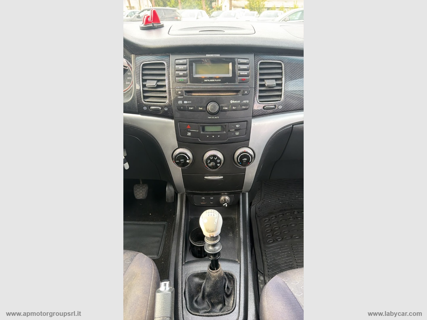 Korando 2.0 2WD MT GPL C - immagine 8