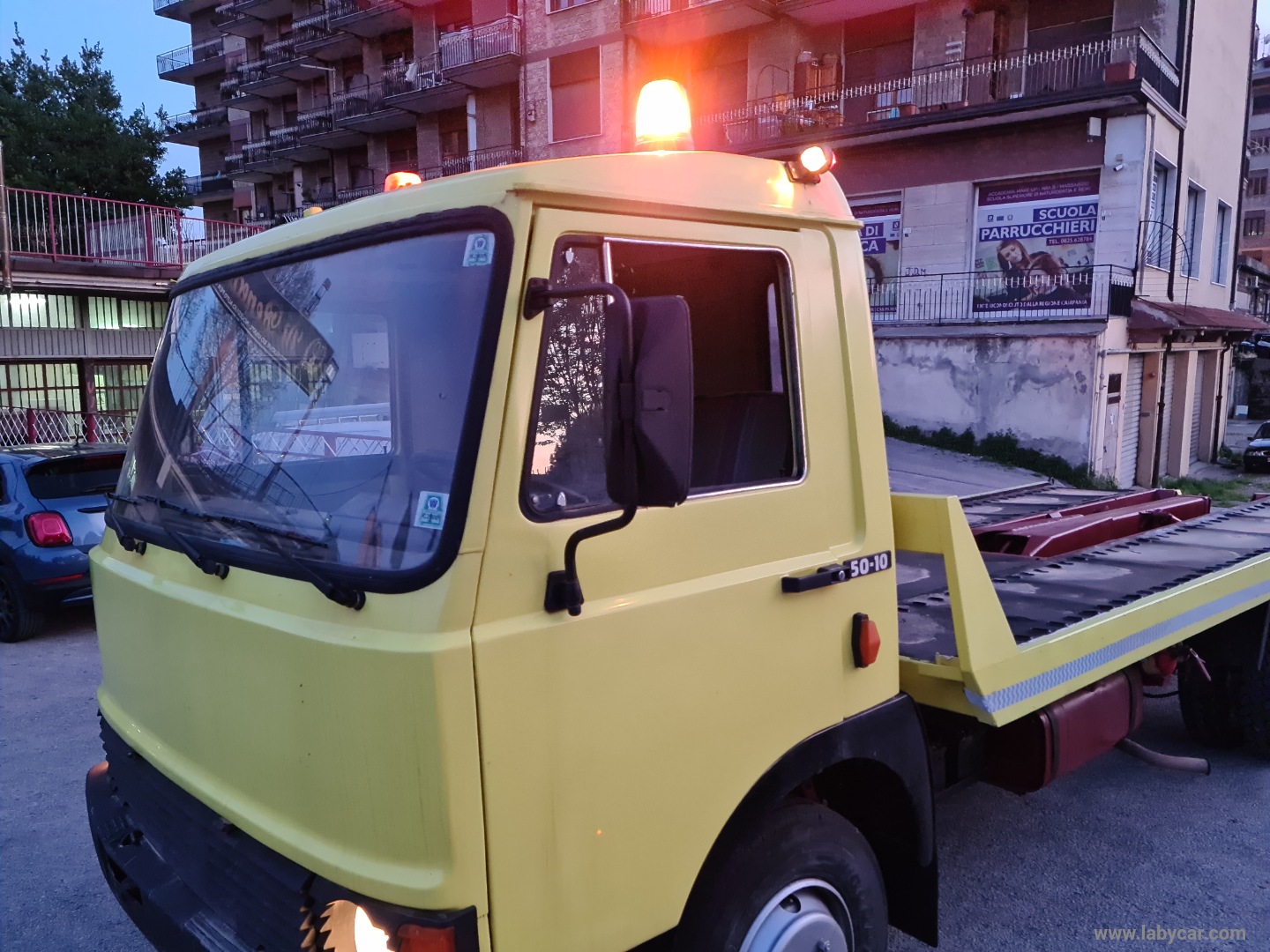 50 F 10 CARROATTREZZI UNICO PROPRIETARIO - immagine 8