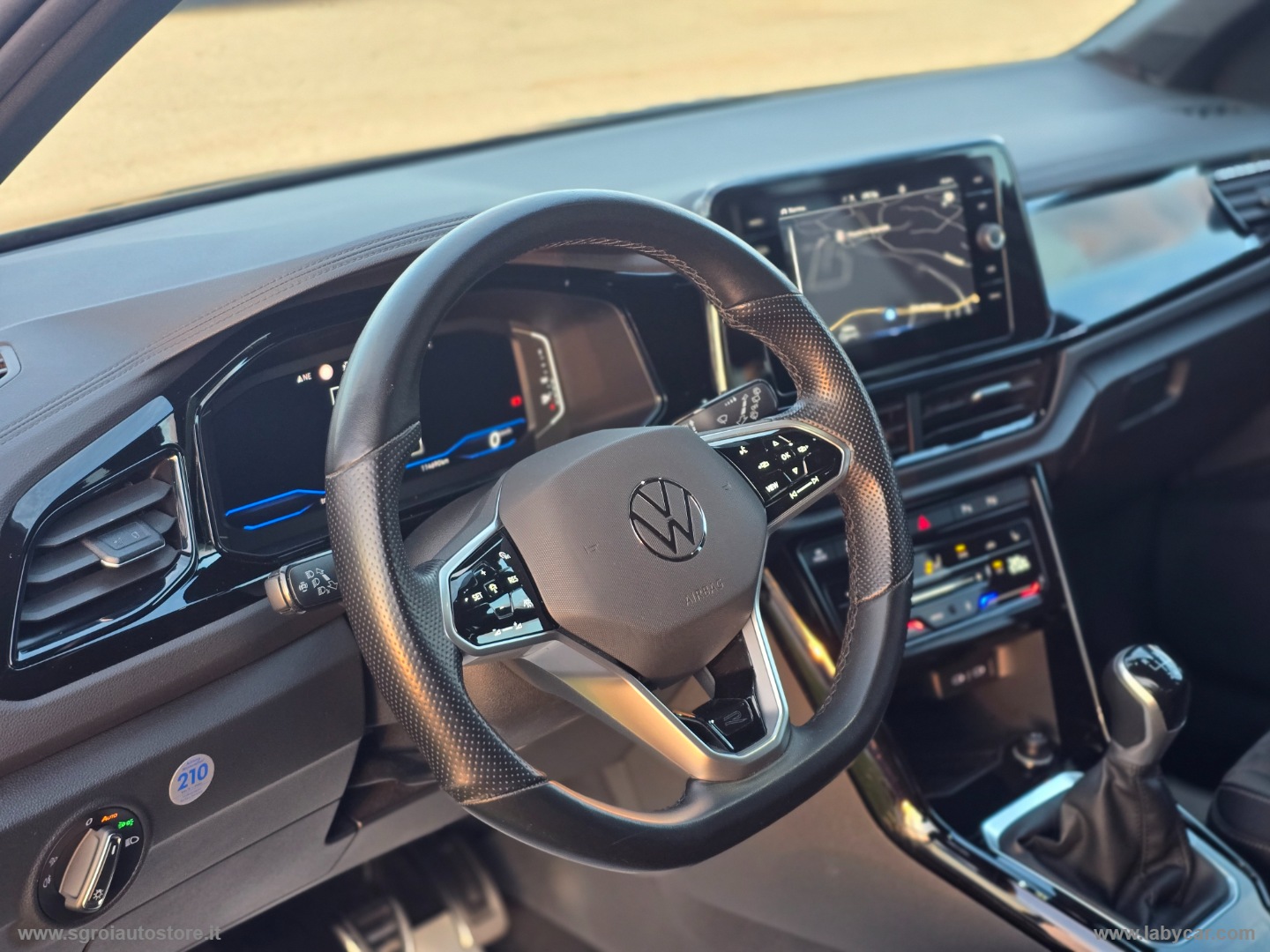 T-Roc 2.0 TDI SCR R-Line - immagine 8