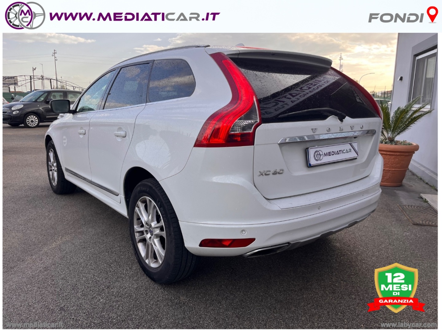 XC60 D5 AWD Geartronic Momentum - immagine 8