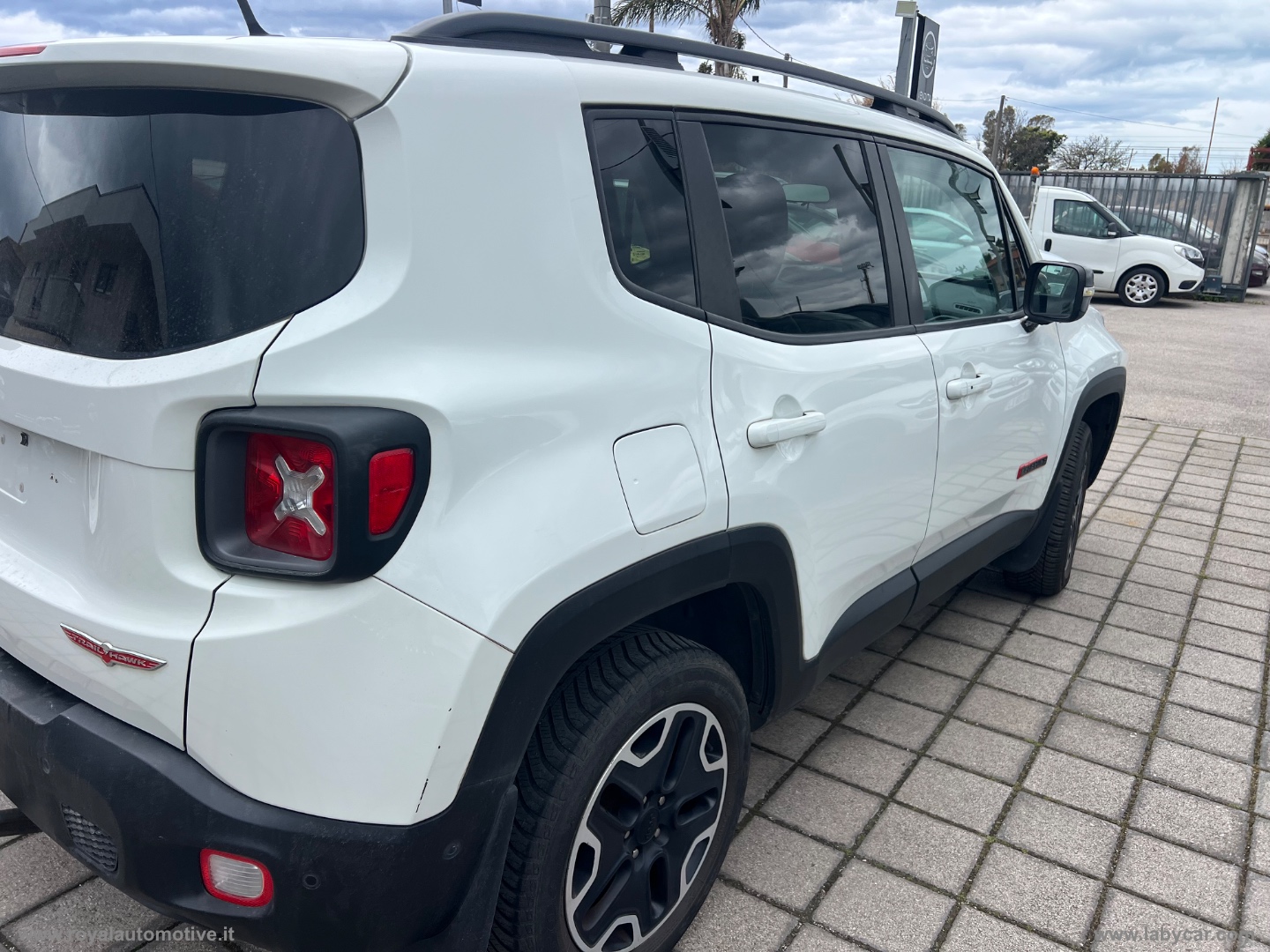 Renegade 2.0 Mjt 170CV 4WD AD.L. Tr.hawk - immagine 8