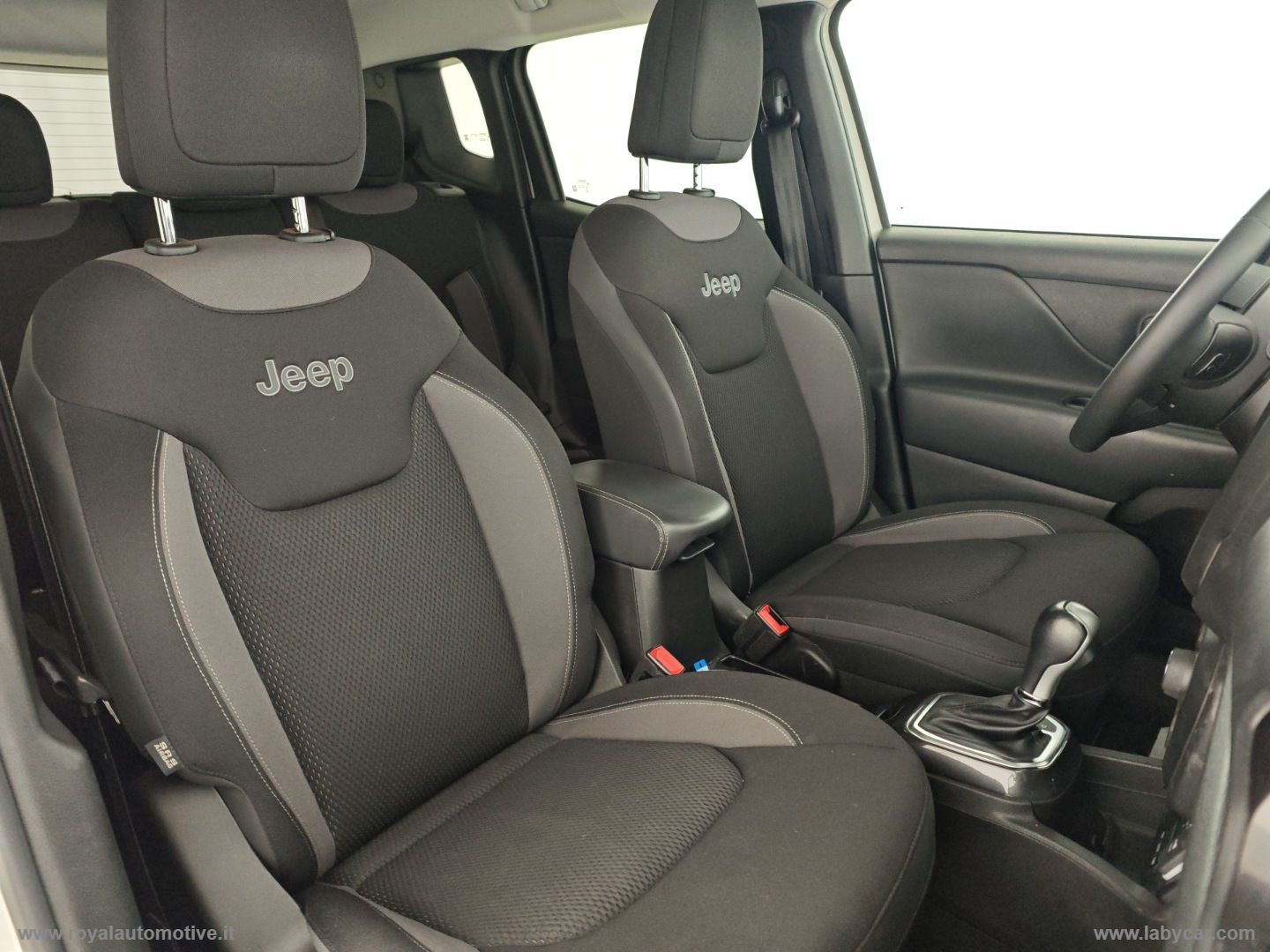 Renegade 1.3 T4 PHEV 4xe Business Plus - immagine 8