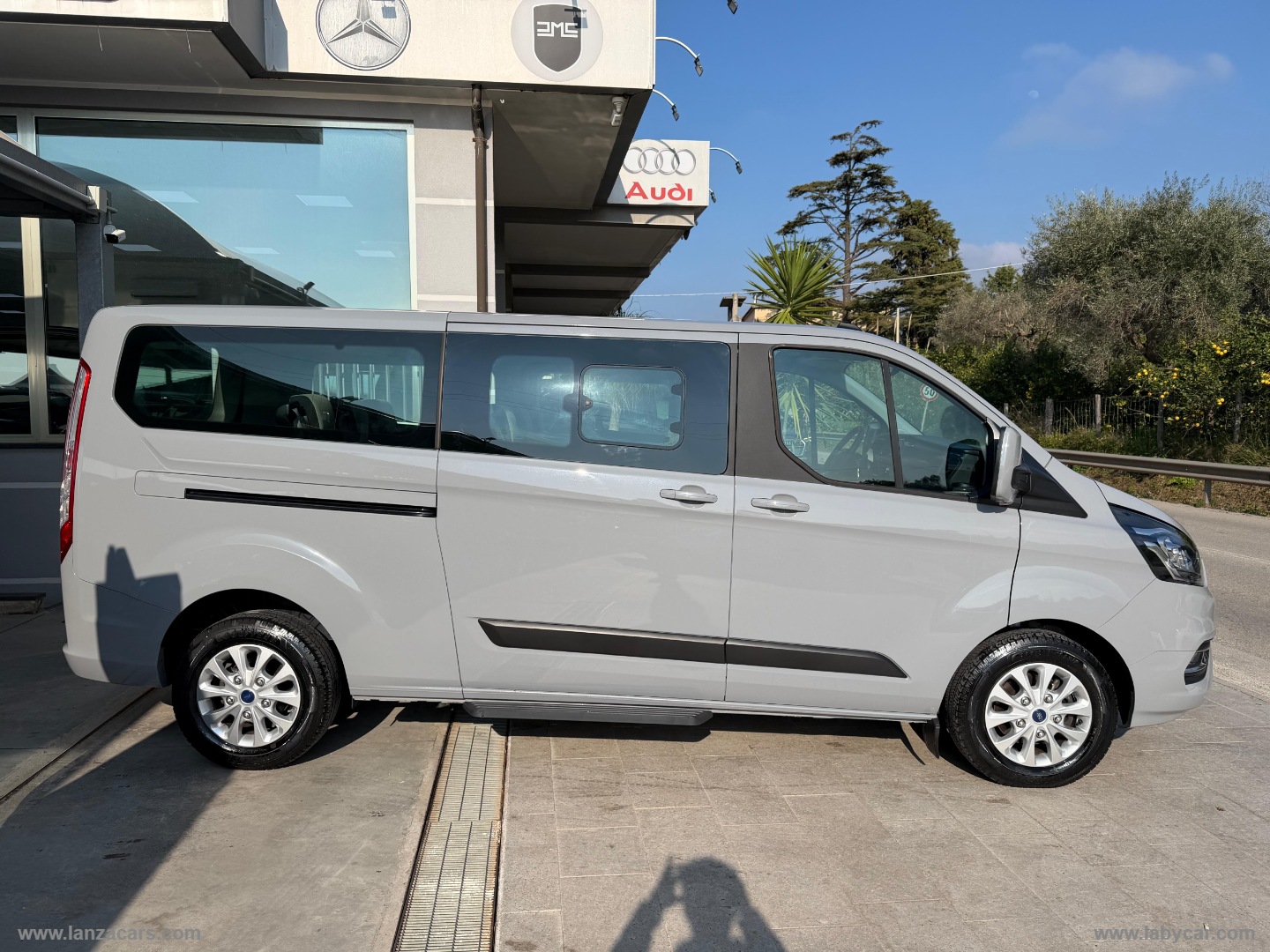 Tourneo Custom 320 2.0 TDCi 105 PL Trend - immagine 8