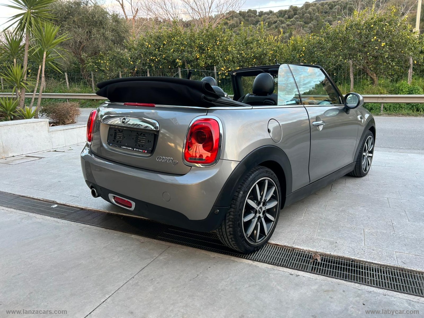 Mini Cooper D Cabrio - immagine 8