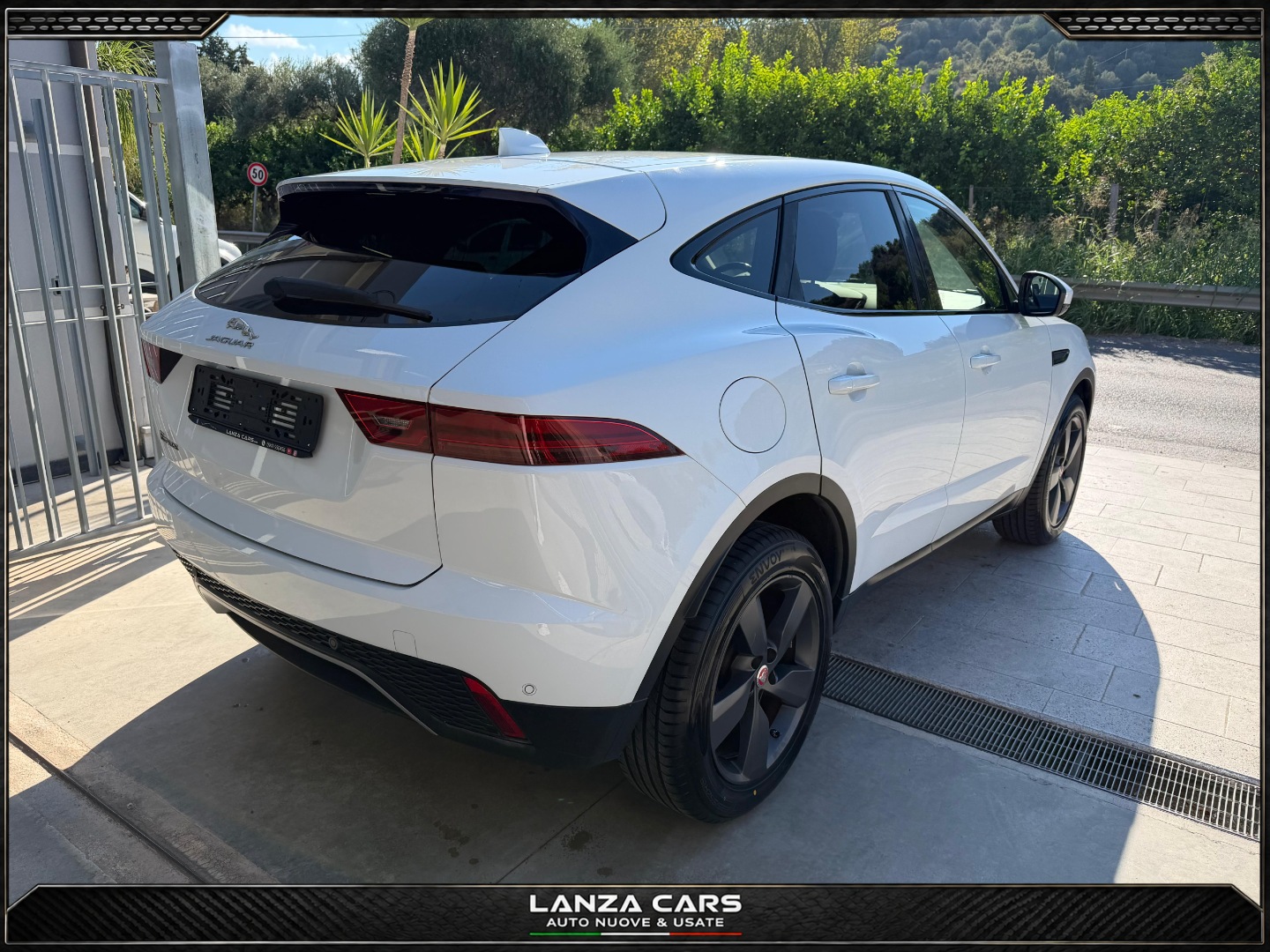 E-Pace 2.0D 150CV - immagine 8