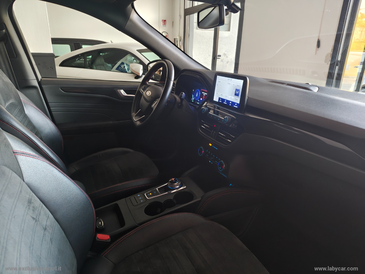 Kuga 1.5 EcoBl. 120CV aut. 2WD ST-Line X - immagine 8