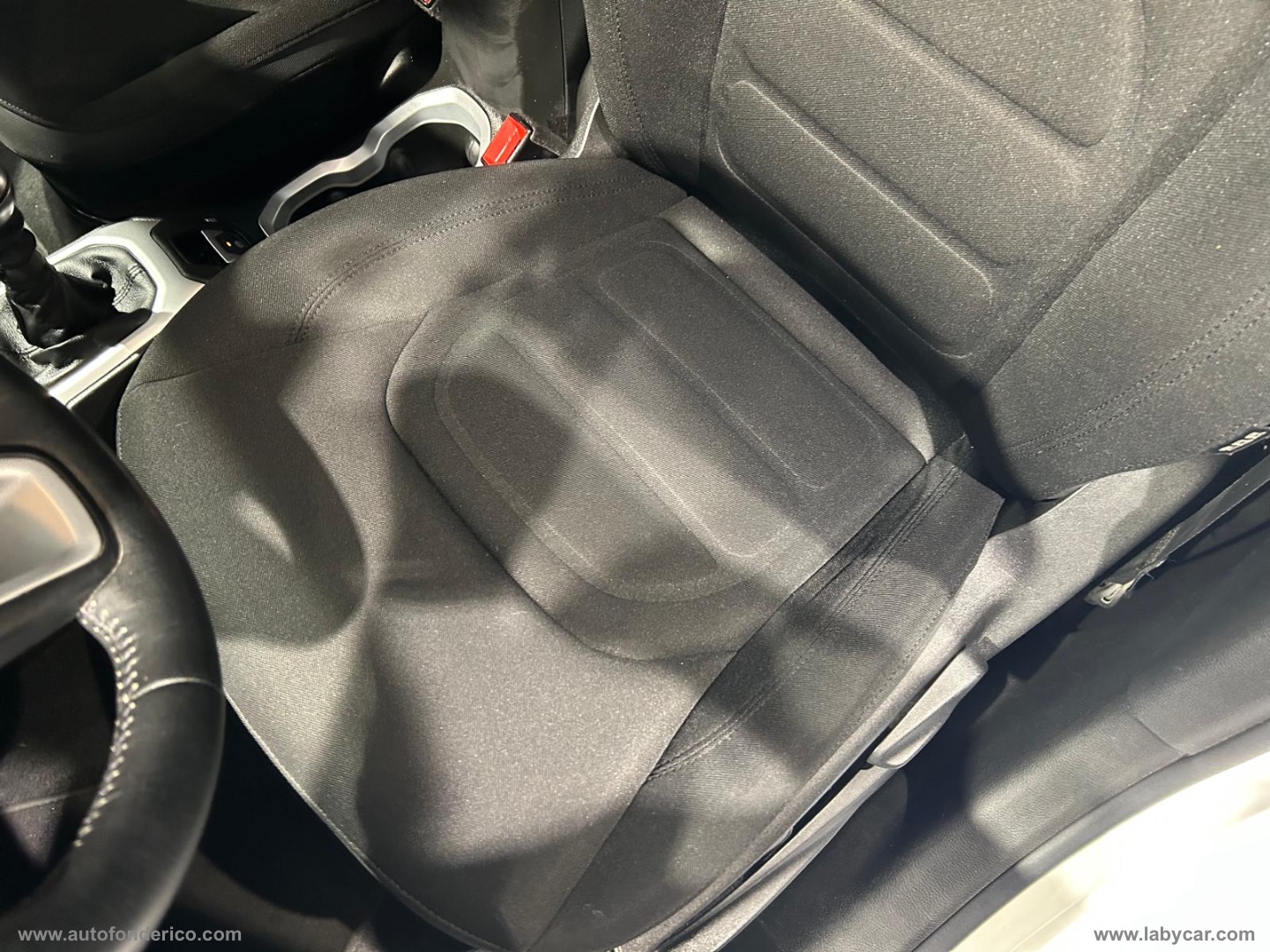 Renegade 2.0 Mjt 140 CV 4WD Limited - immagine 8