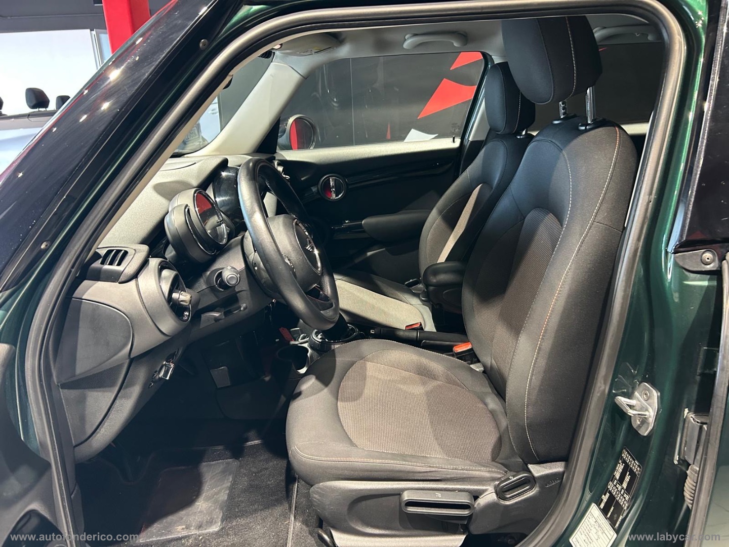 Mini Cooper D 5 porte - immagine 8