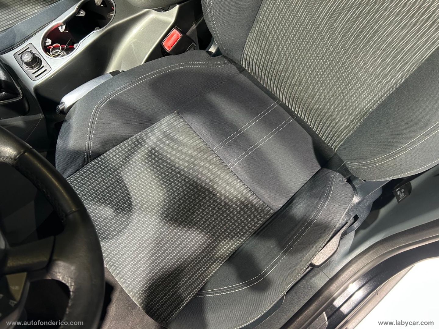 C-Max 1.6 TDCi 115 CV Business - immagine 8