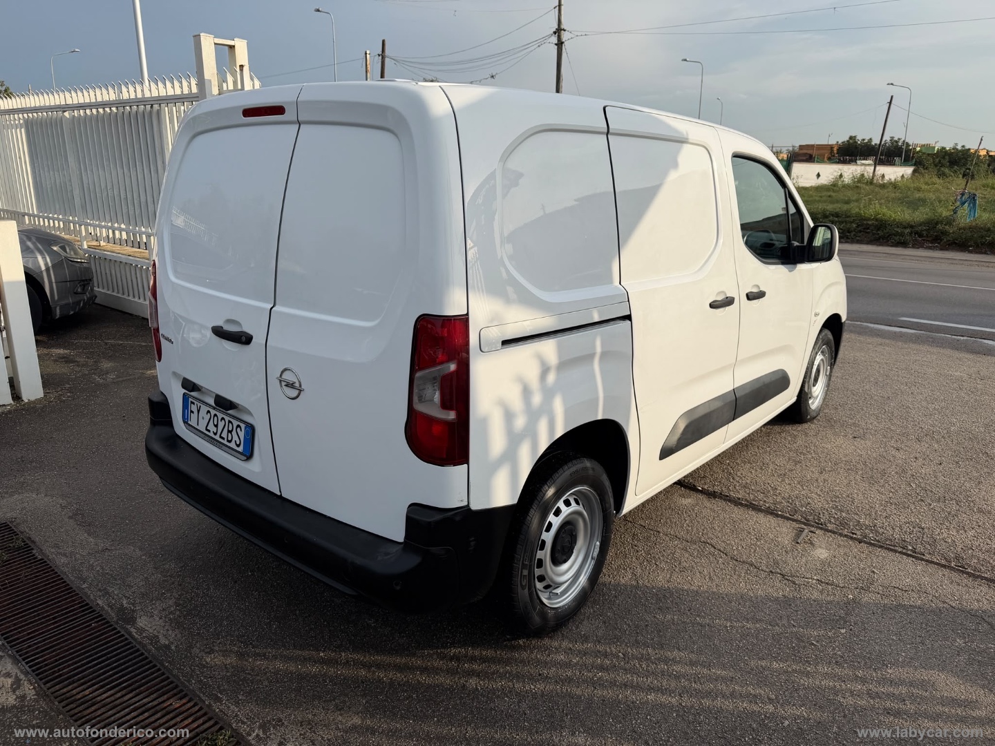 Combo Cargo 1.6 D 100 S&S PC 650kg Ed. - immagine 8