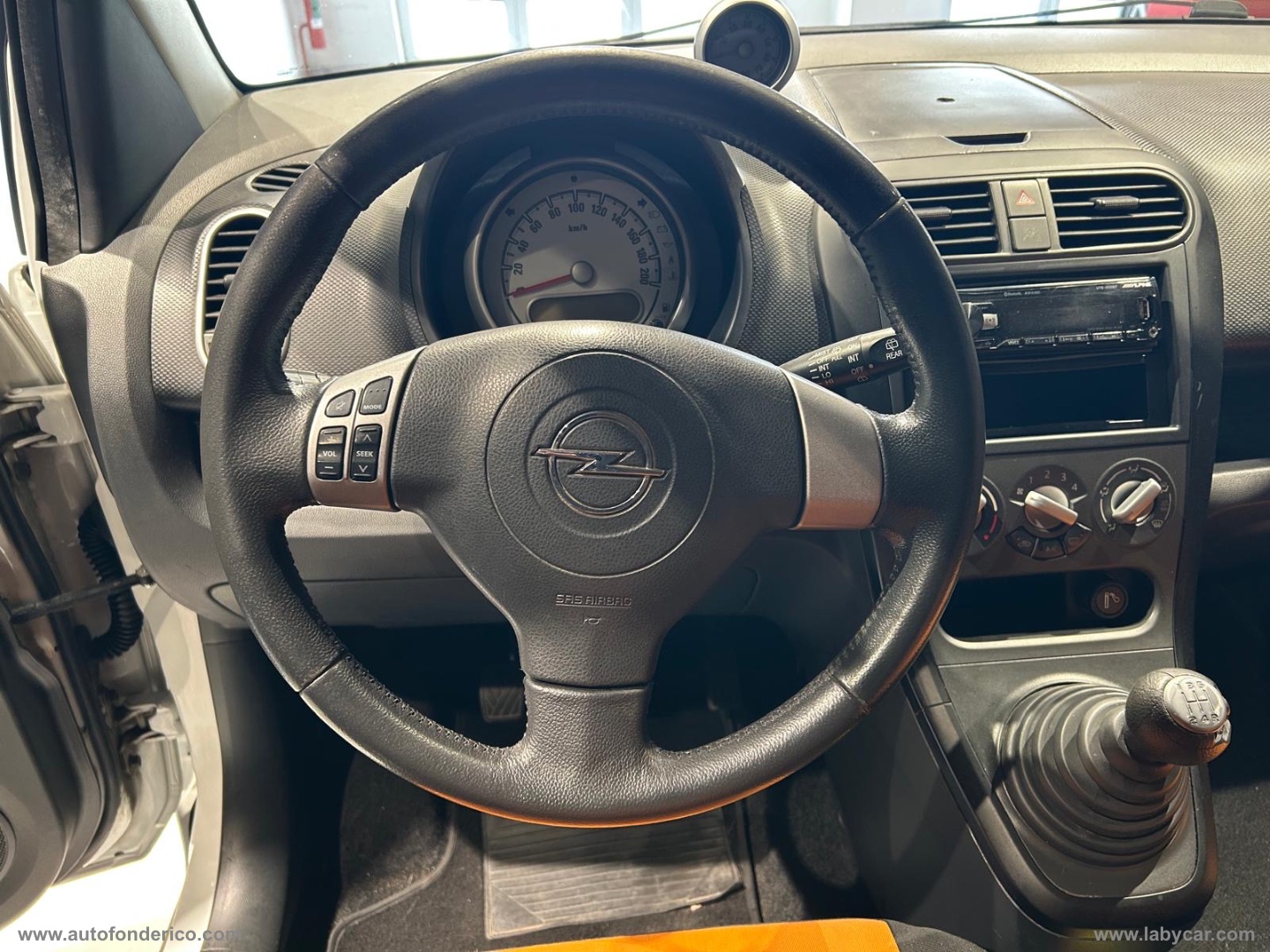 Agila 1.2 86 CV Enjoy - immagine 8