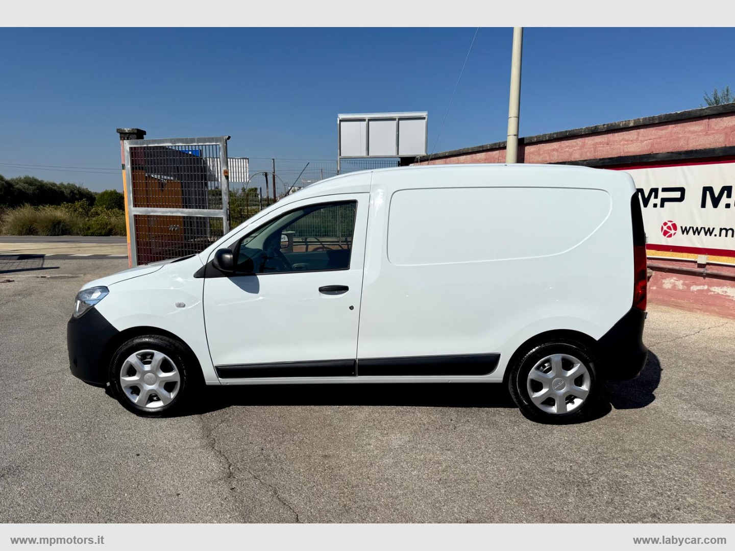 DOKKER CARGO 1.6 110 CV GPL - immagine 8