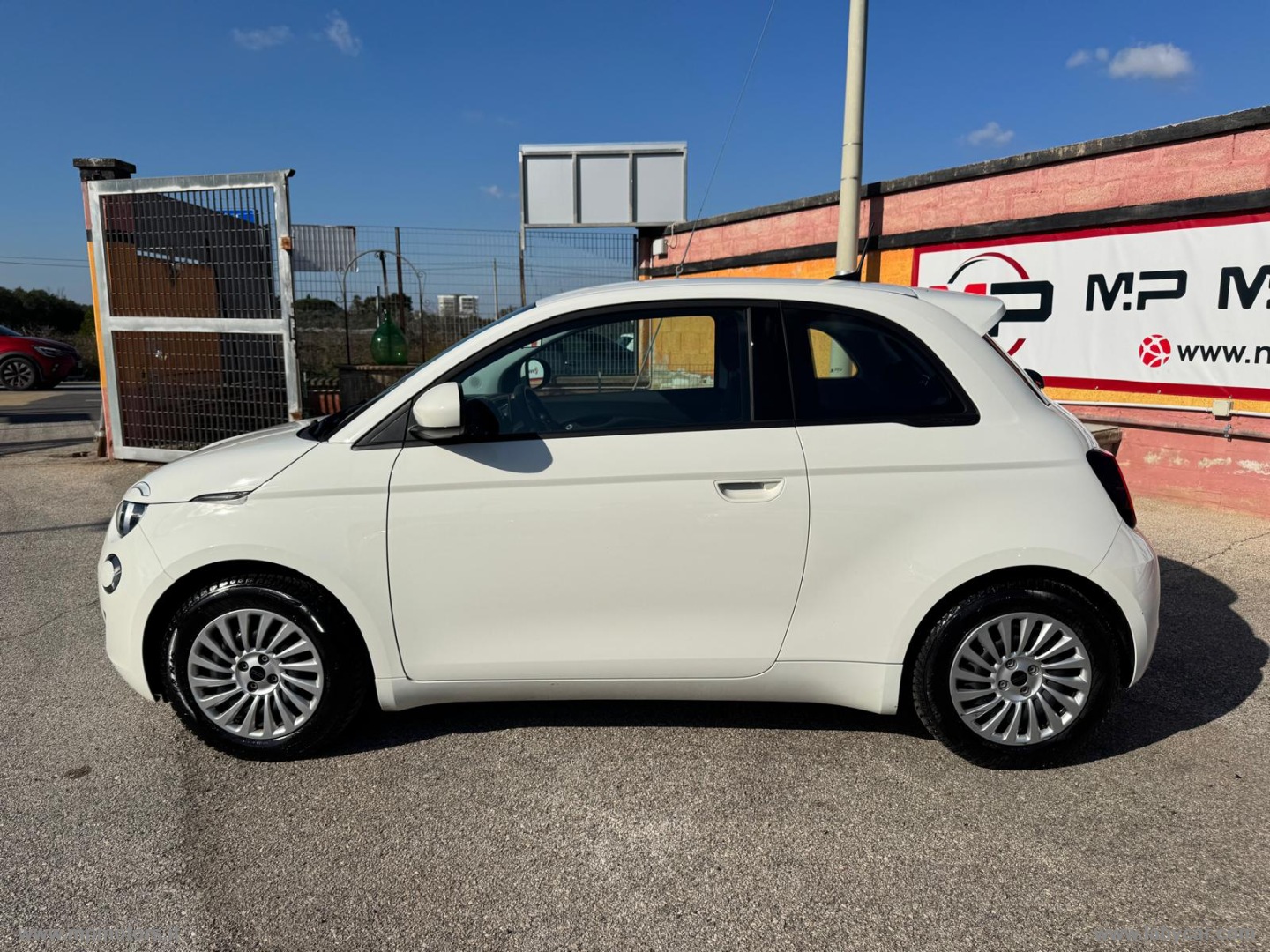 500 ACTION BERLINA 43KW - immagine 8
